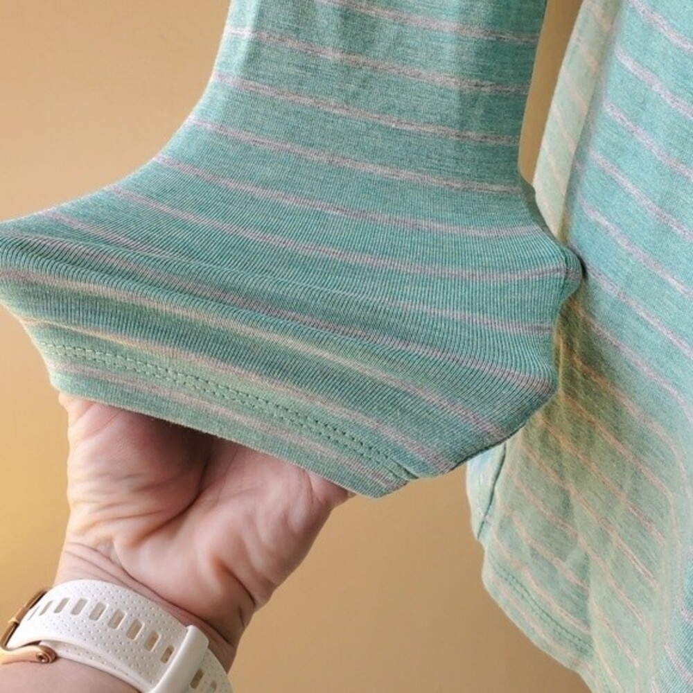Womens Soft Surroundings Green Striped Surplice blouse size small - Picture 7 of 11